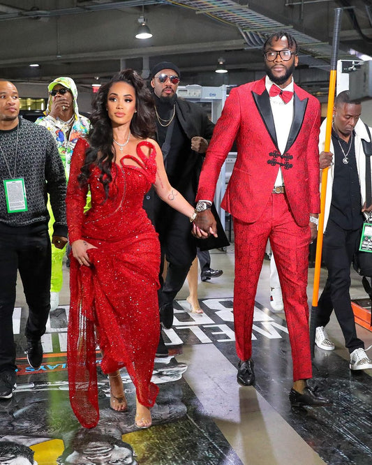 THE RED SHOWSTOPPER