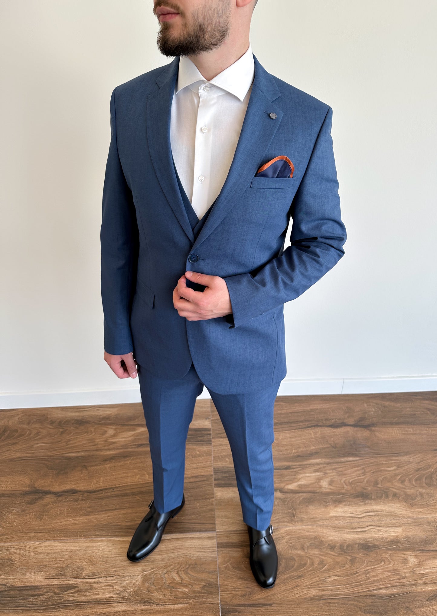 The skyline tuxedo