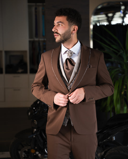 Bronze majesty suit