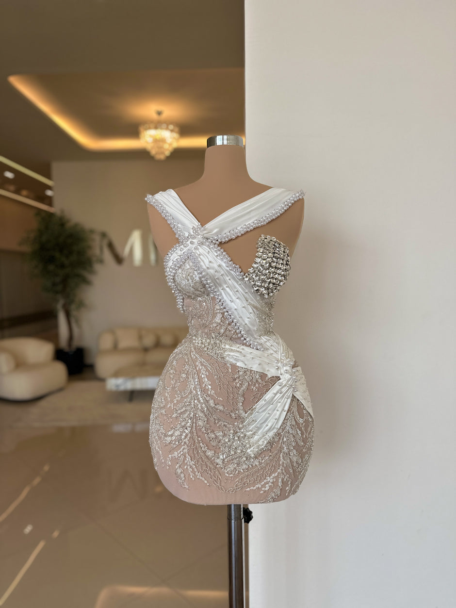 BRIDE TO BE – Minna Fashion