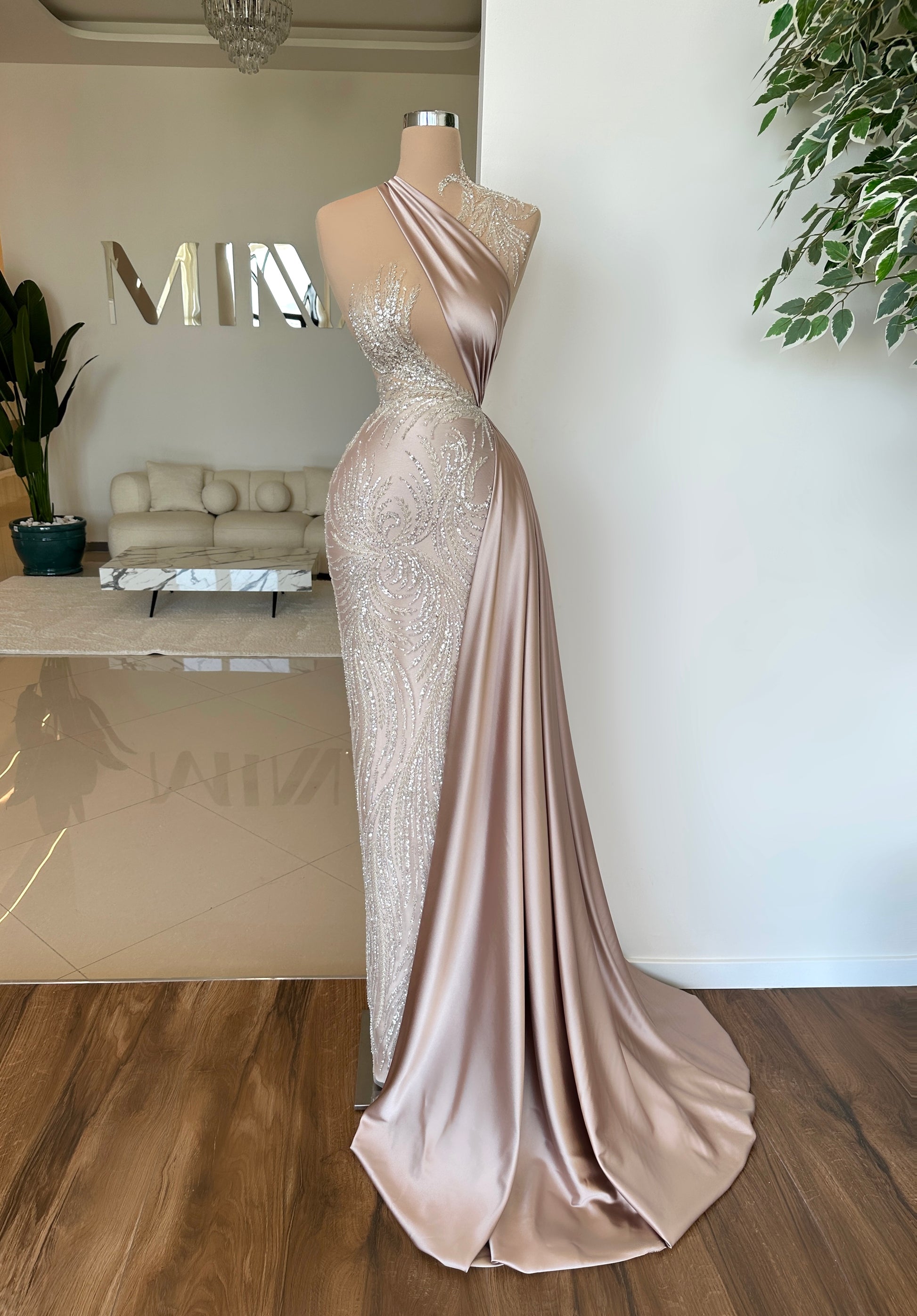 Akiela Dress: Graceful Aura | Minna Fashion