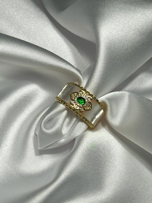 Flower Ring with Emerald Stone