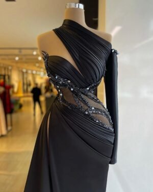 Black Spinel - Minna Fashion