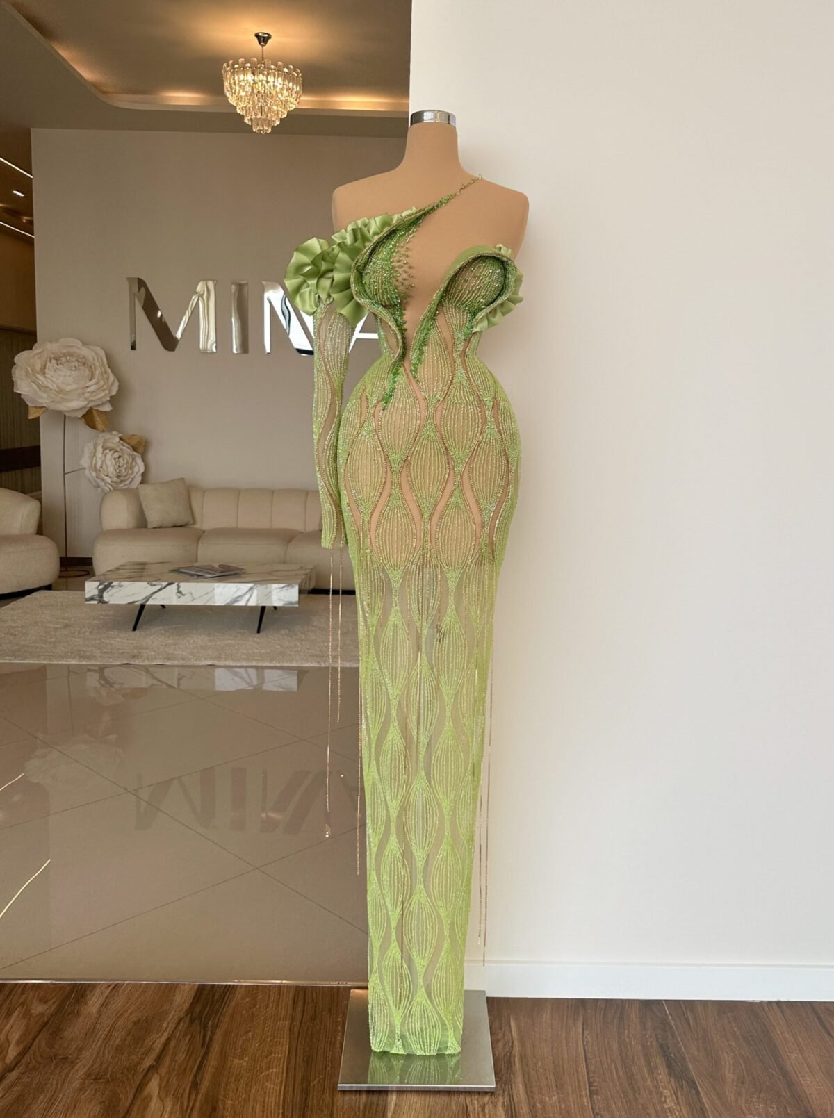 image00012 4f84e005 3e0f 4b9b 9ddb 2bb554338a8f scaled haute couture dress